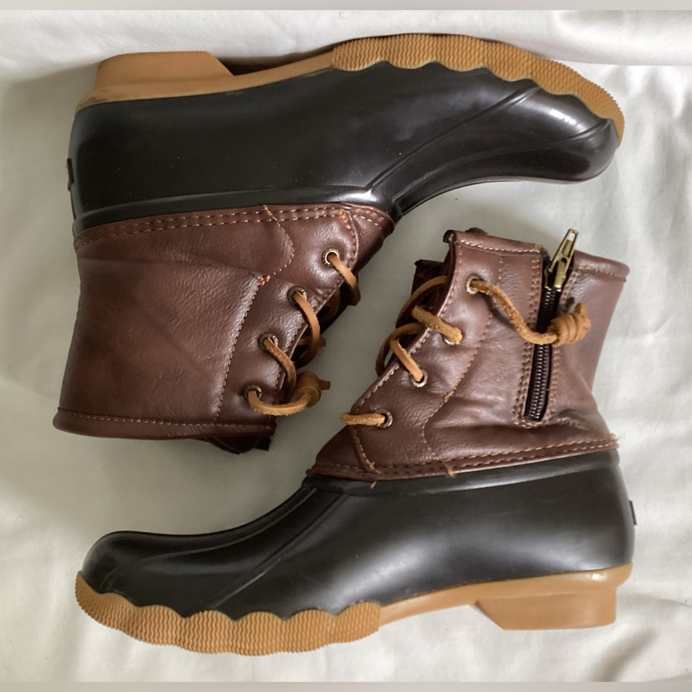 SPERRY waterproof boots saltwater Sz 6.5 duck boots rain boots EUC